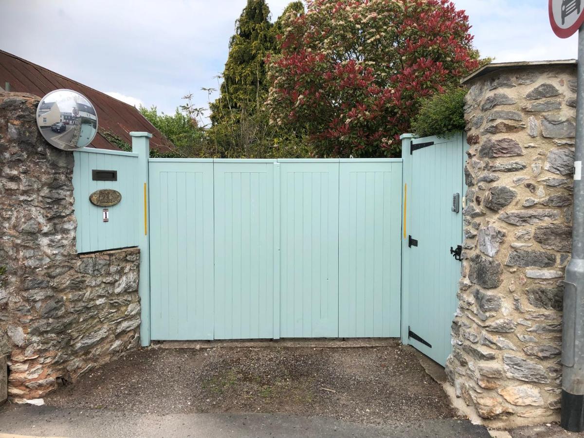 Frog Palace - Secure Parking-Outside Area-Topsham-Exeter-Beach-Chiefs-Wifi ภายนอก รูปภาพ